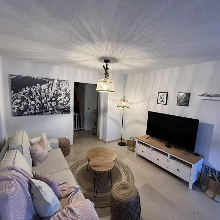 Apartment Lovely Penthouse Casares Costa - 500 Meters From The Bahia de Casares